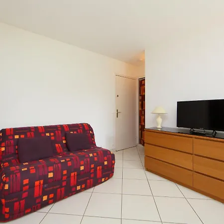 Apartment Castel Guillaume.1 *