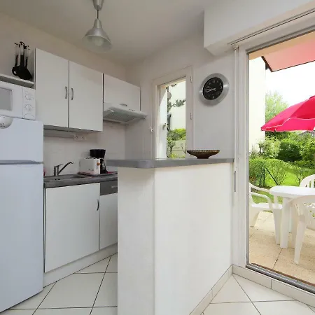 Apartment Castel Guillaume.1 *